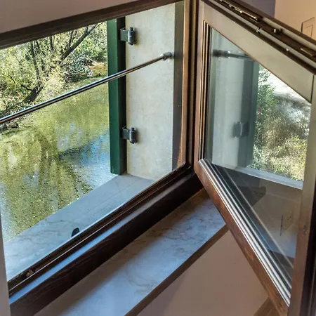 Achillea Apartment *