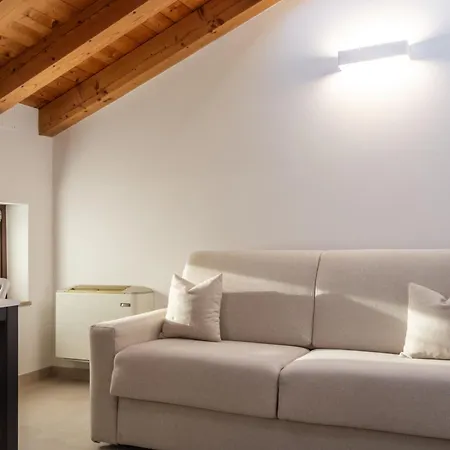 Achillea Apartment